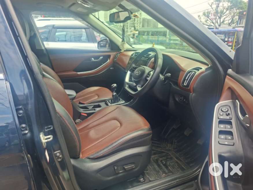 Hyundai Alcazar Platinum, 2022, Petrol