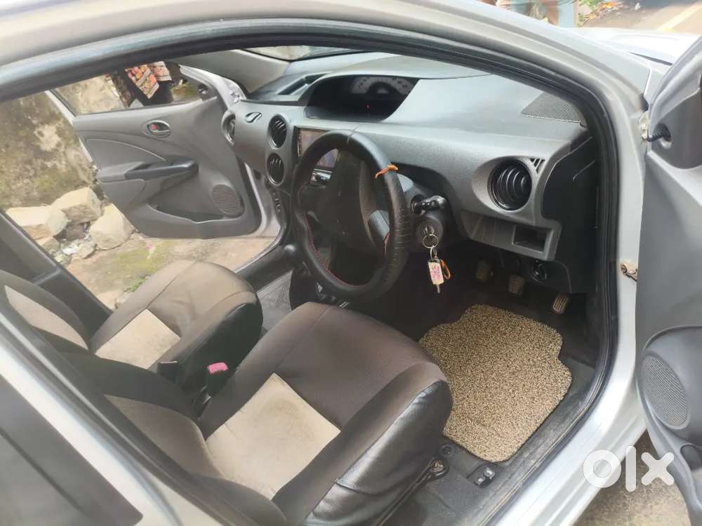 Dr Ki Car Hai Brand New Two Keys Untouched Stepney Wheel ((fix Rate))