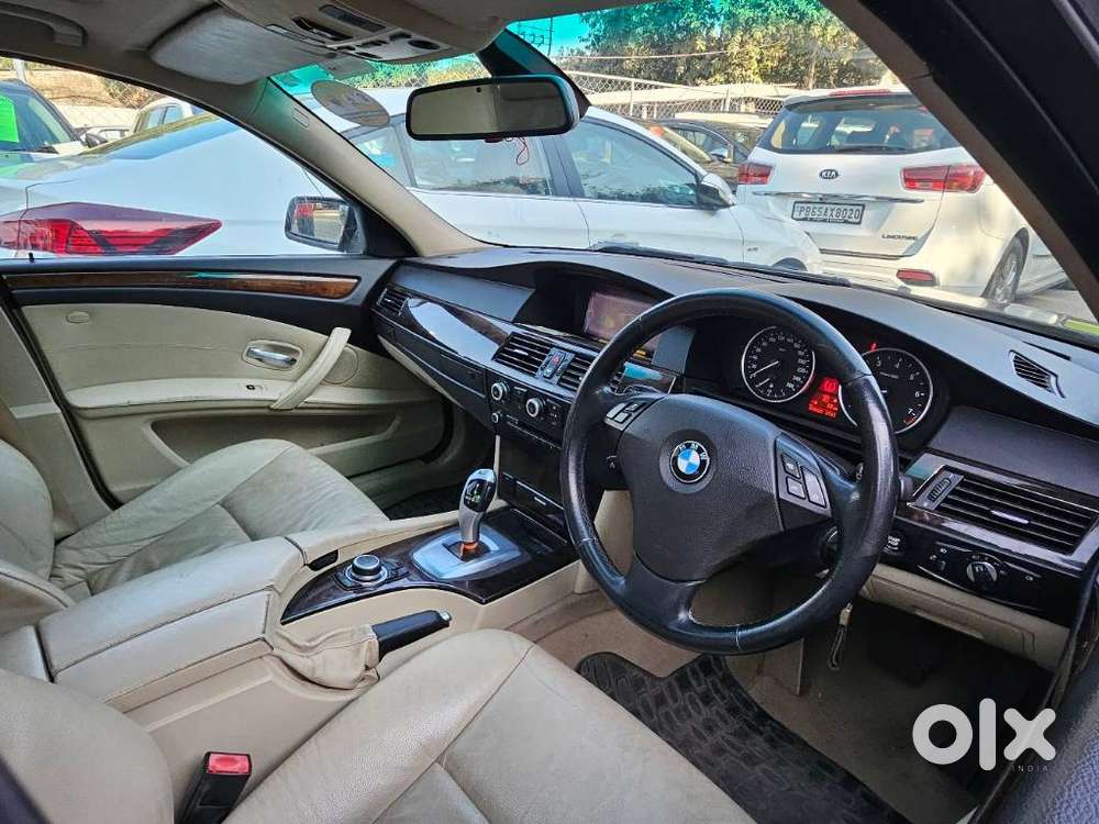 Bmw 5 Series 3.0 525i Sedan, 2010, Petrol
