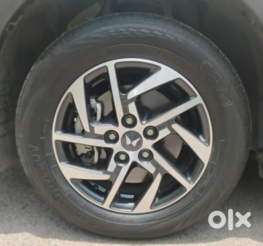Mahindra Xuv 3xo, 2024, Petrol