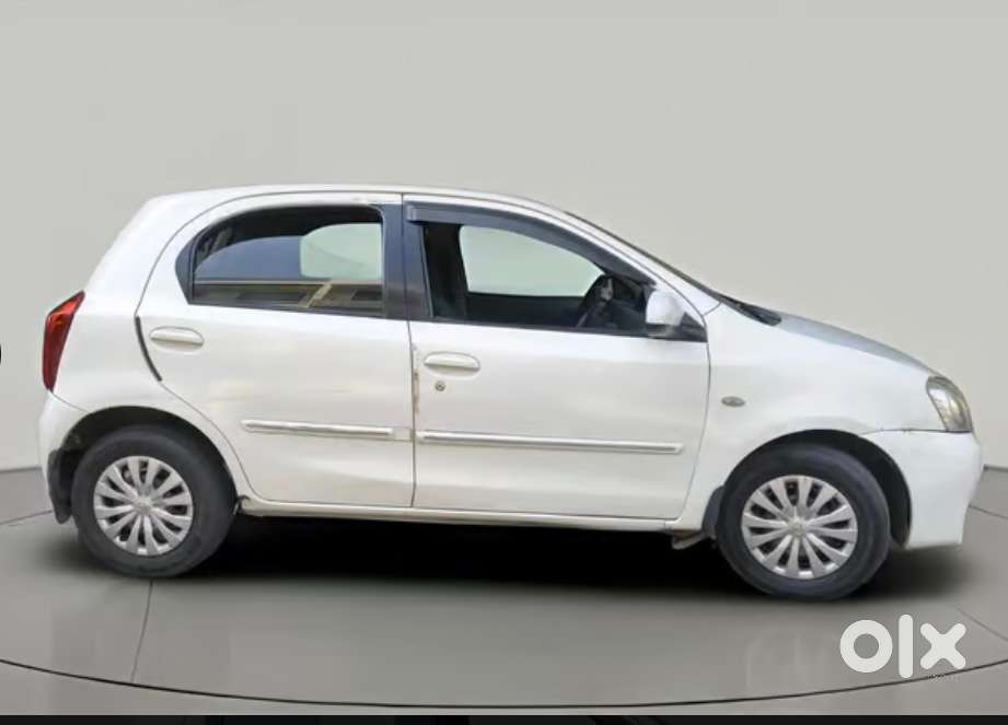 Toyota Etios Liva 2012