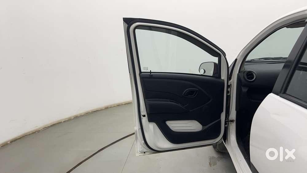 Datsun Redigo T Option, 2017, Petrol