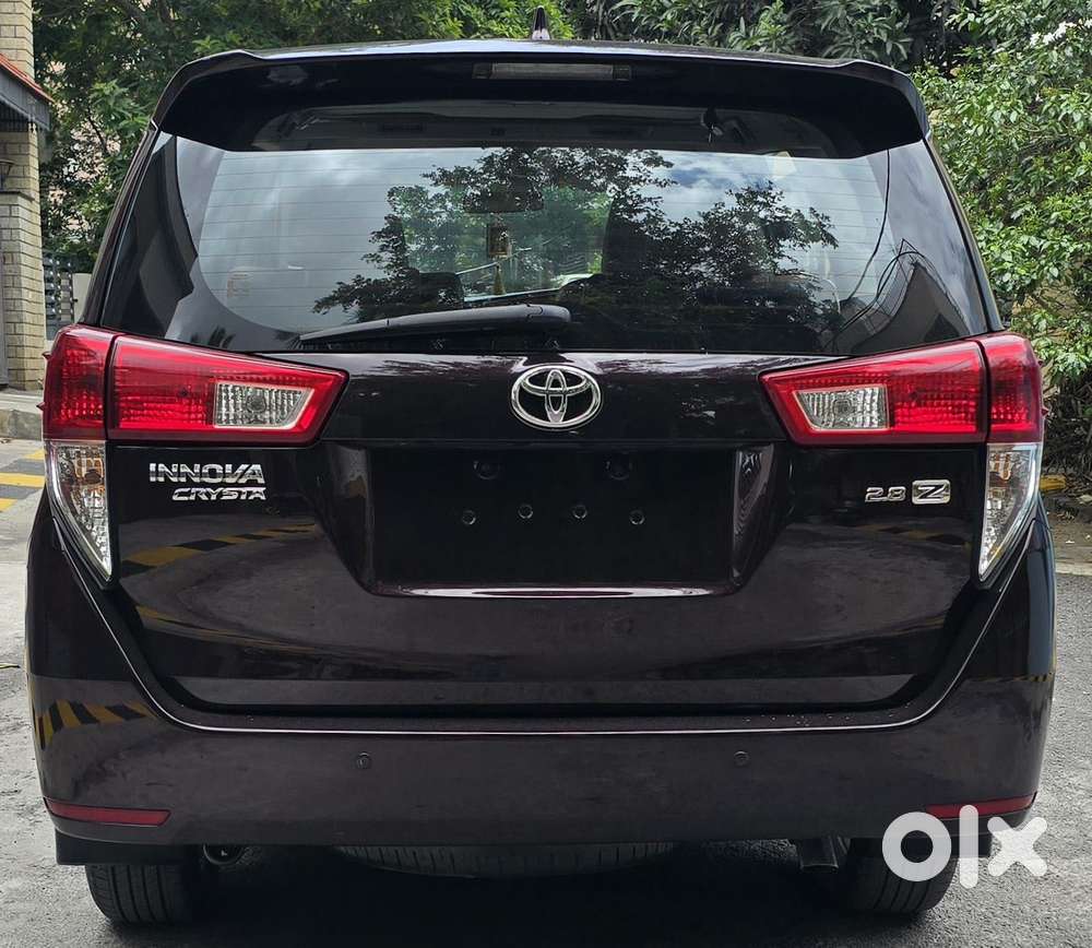 Toyota Innova Crysta 2.8 Zx At 7 Seater, 2016, Diesel