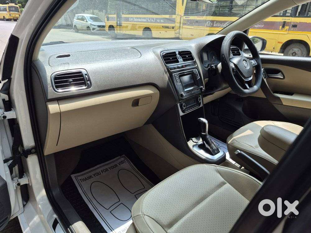 Volkswagen Vento 1.2 Tsi Highline At, 2017, Petrol