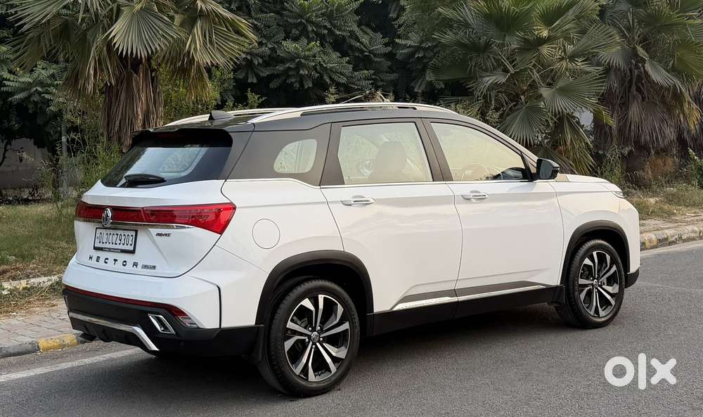 Mg Hector Plus Savvy Pro 1.5 Turbo Petrol Cvt 7 Str Dual Tone, 2024,..