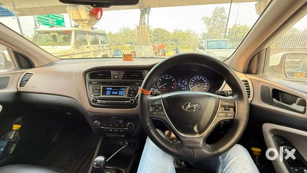 Hyundai Car Petrol 2017 Year
