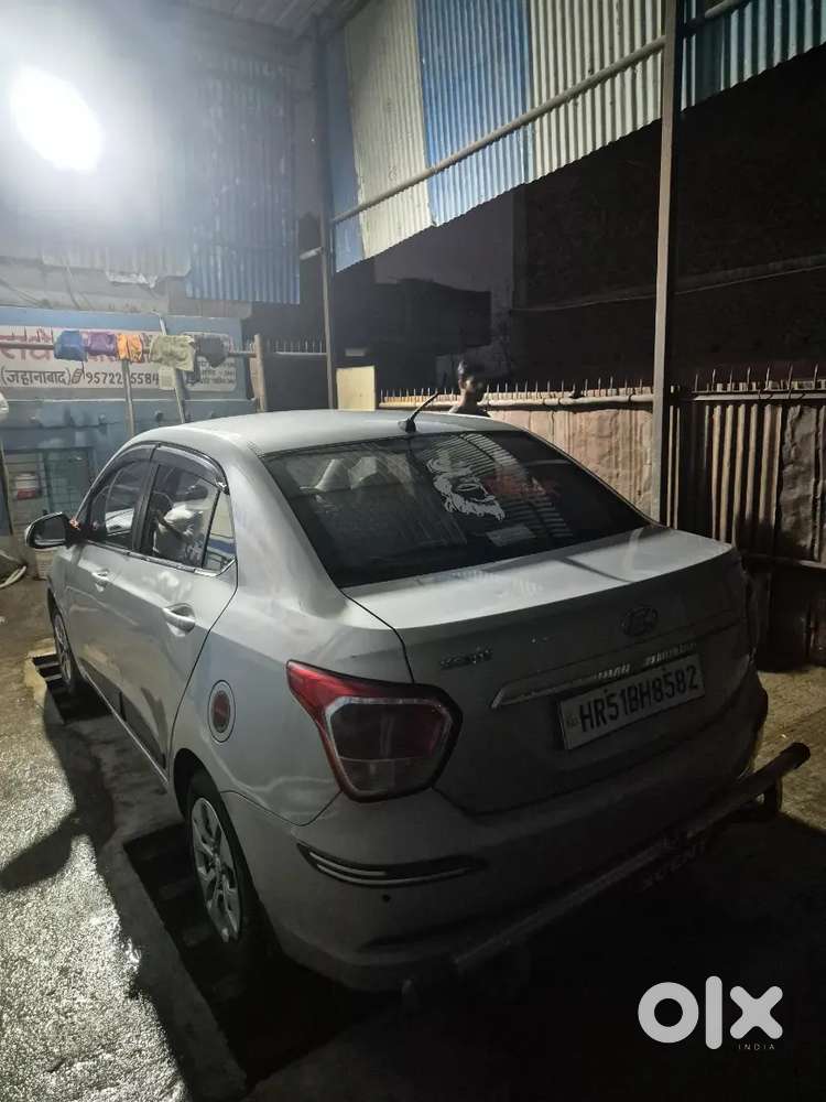 Hyundai Xcent 2016