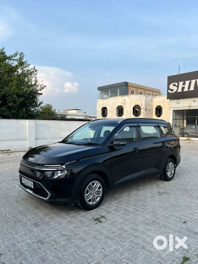 Kia Carens G 1.5 6mt Premium (o) 7-seater, 2024, Petrol