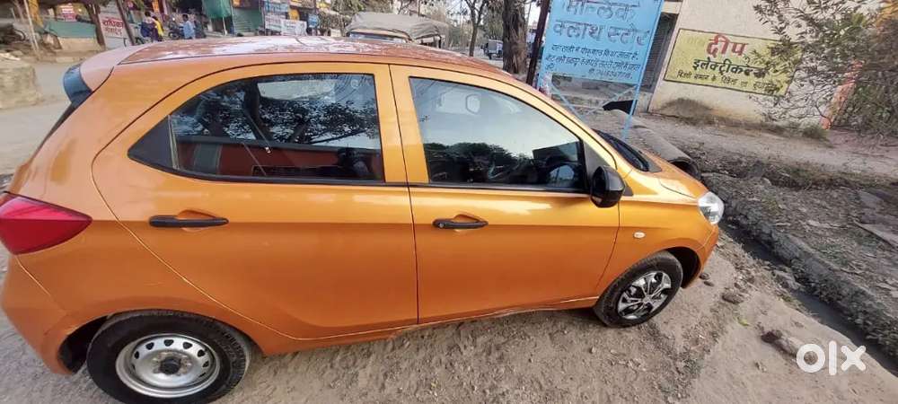 Tata Tiago 2017 Petrol 103753 Km Driven