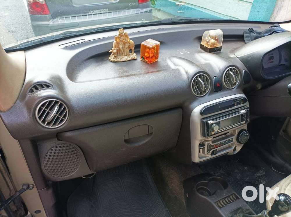 Single Hand Driven Hyundai Santro Xing Gls - Petrol