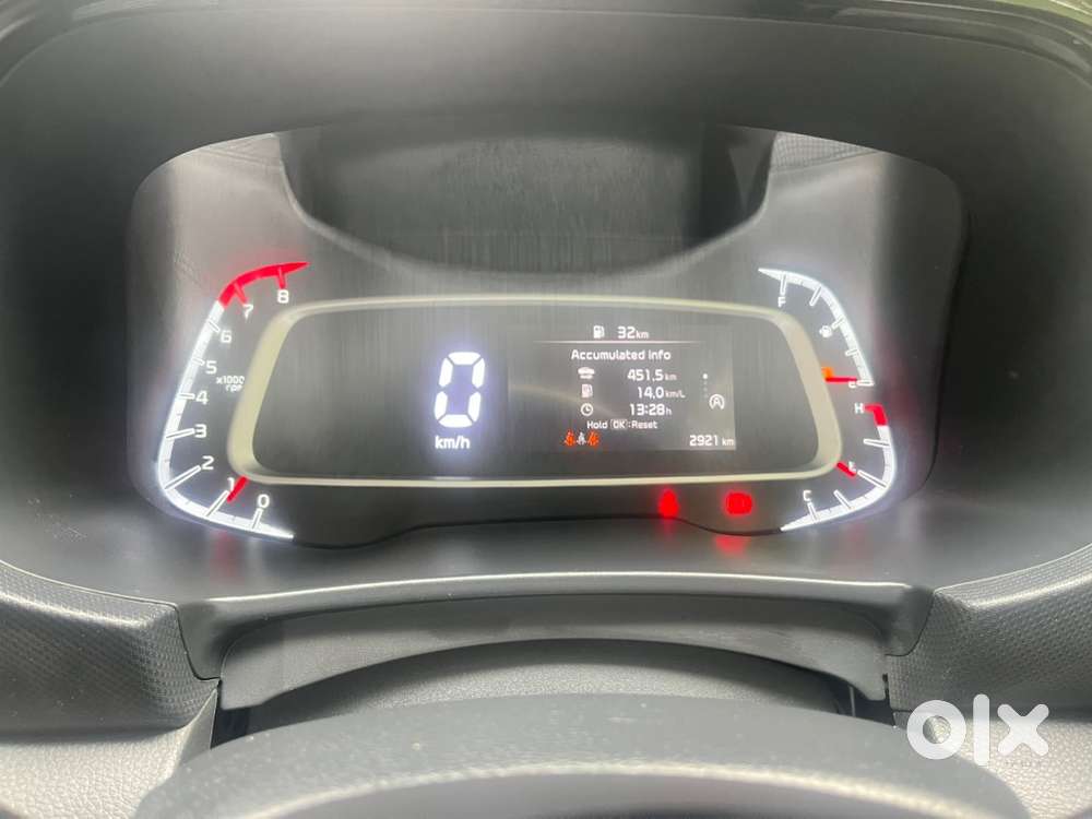 Kia Sonet Petrol 2026