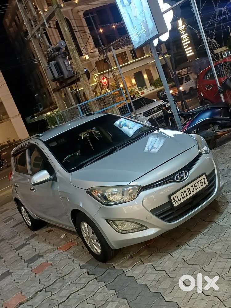 Hyundai I20 2012 December Petrol 124000 Km Driven