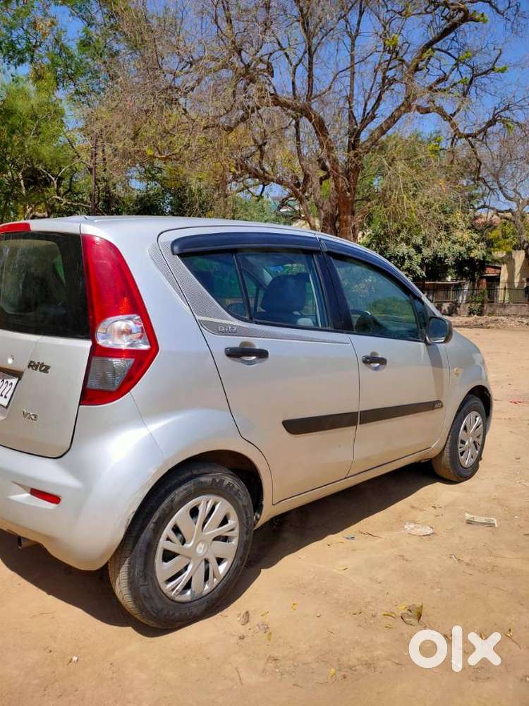 Maruti Suzuki Ritz Vxi, 2012, Petrol