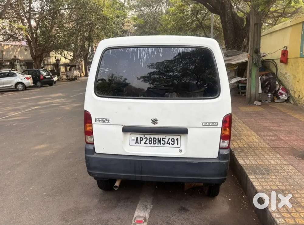 Maruti Suzuki Eeco 2010 Variant