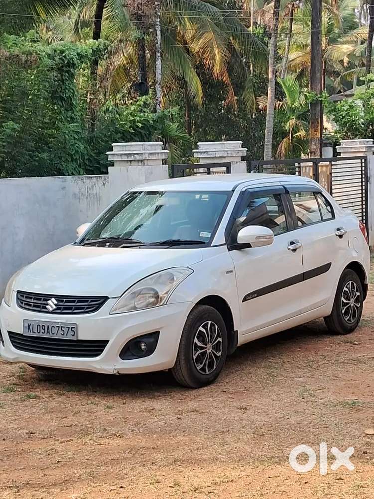 A/c Power Steering 4 Power Vinto Center Lock New Tyre New Battery