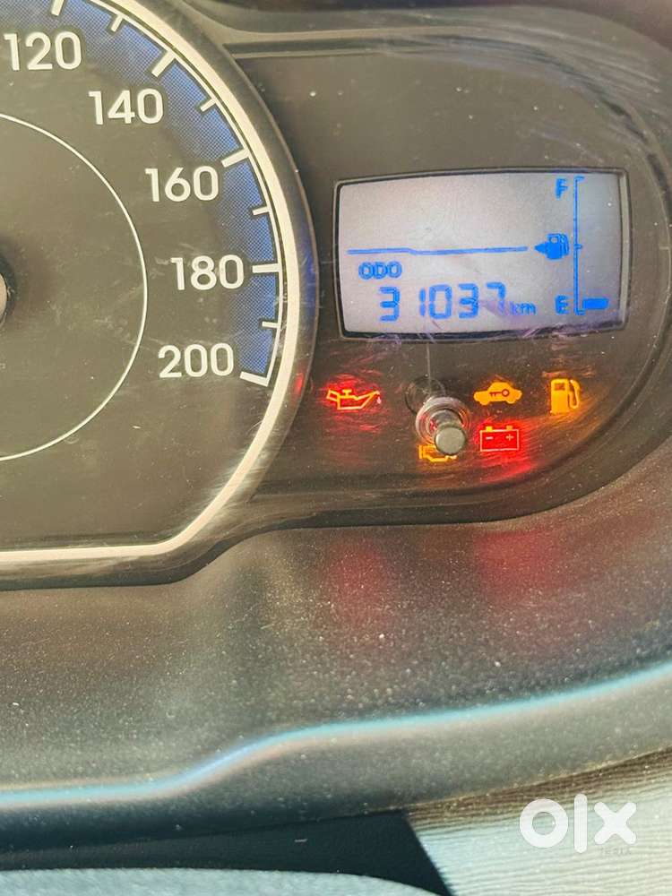 Hyundai I10 Sportz 2015 Km Driven