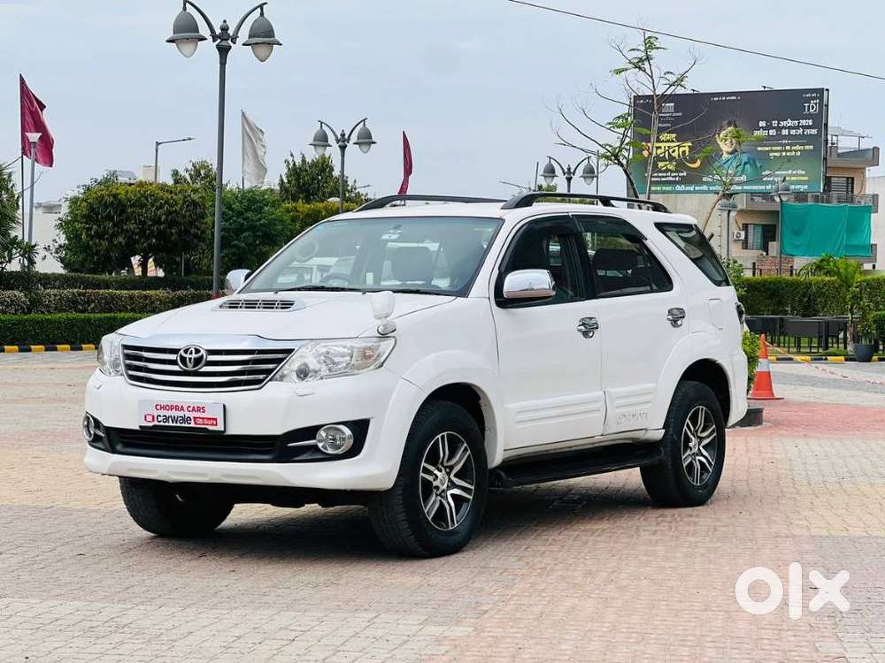 Toyota Fortuner 3.0 4x4 Anniversary Edition Mt, 2011, Diesel