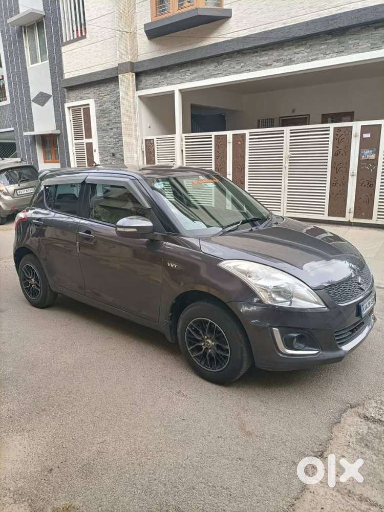 Maruti Suzuki Swift Vxi Abs Bsiv, 2015, Petrol