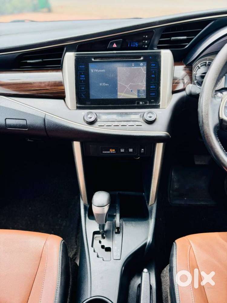 Toyota Innova Crysta 2.8 Z, 2016, Diesel