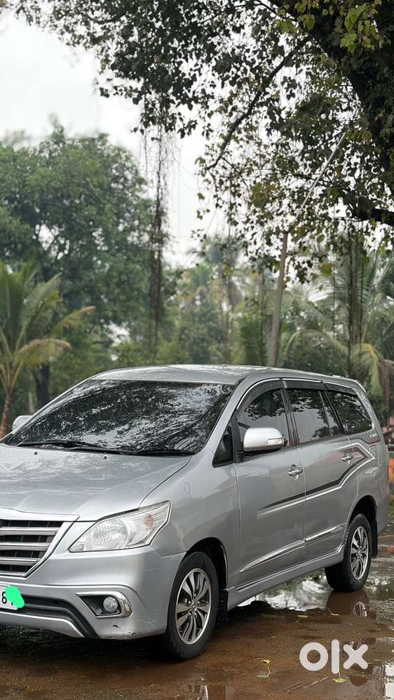 Toyota Innova 2015 Diesel Well Maintained