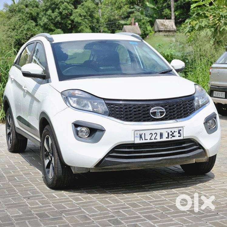 Tata Nexon 1.2 Revotron Xza Plus (o) Amt, 2019, Petrol