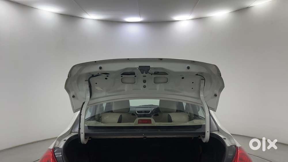 Maruti Suzuki Swift Dzire Vxi At Optional, 2015, Petrol