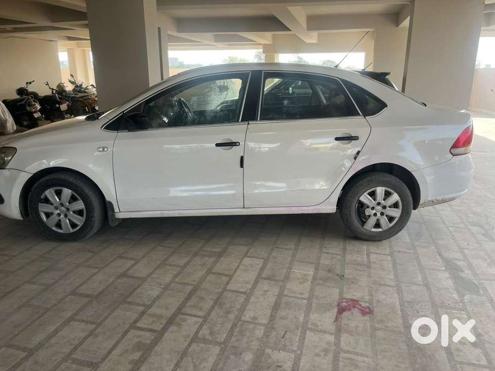 Volkswagen Vento Petrol 75000 Km Driven
