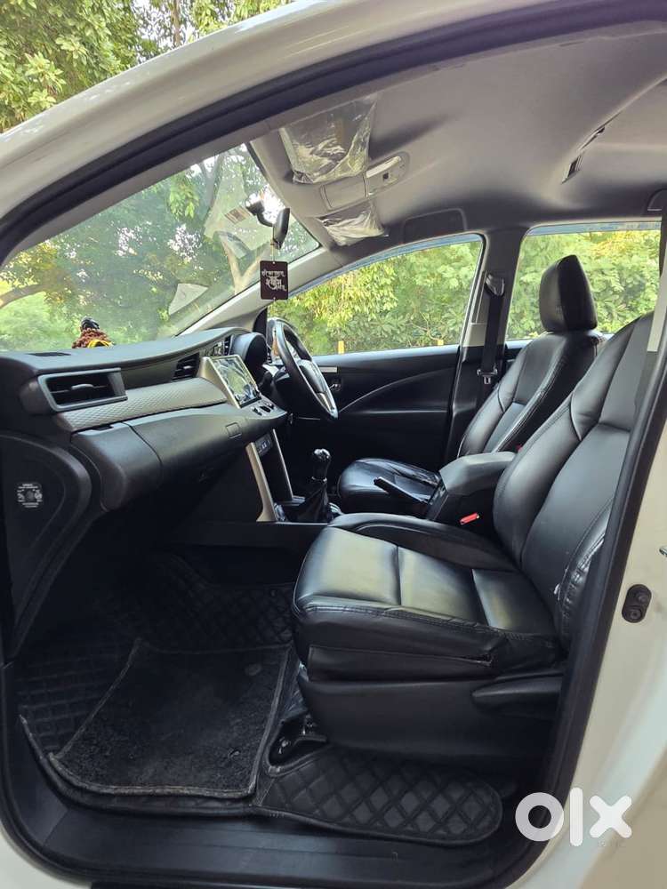 Toyota Innova Crysta 2.4 G Mt, 2022, Diesel