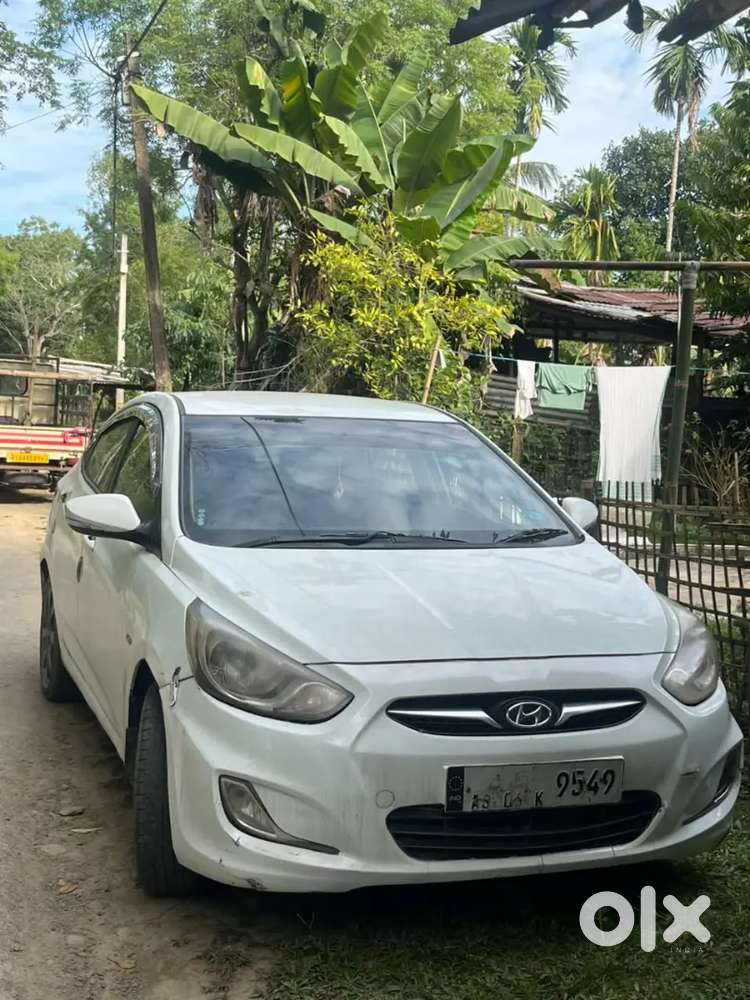 Hyundai Verna Crdi 2011