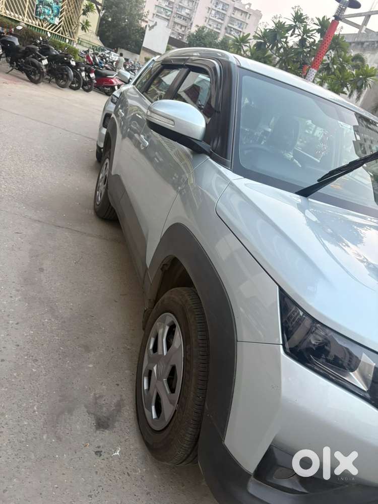 Maruti Suzuki Brezza 2025, 8700 Km