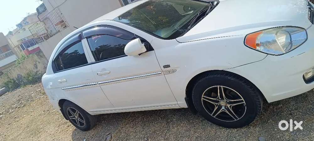 Hyundai Verna 2010 Diesel 95000 Km Driven