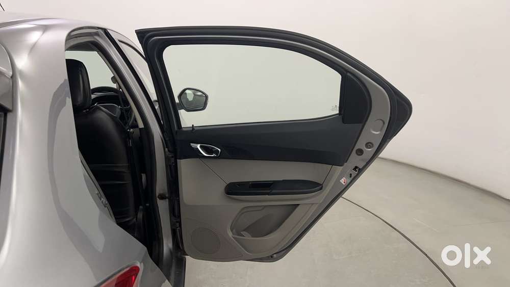 Tata Tiago 1.2 Revotron Xz Plus, 2019, Petrol