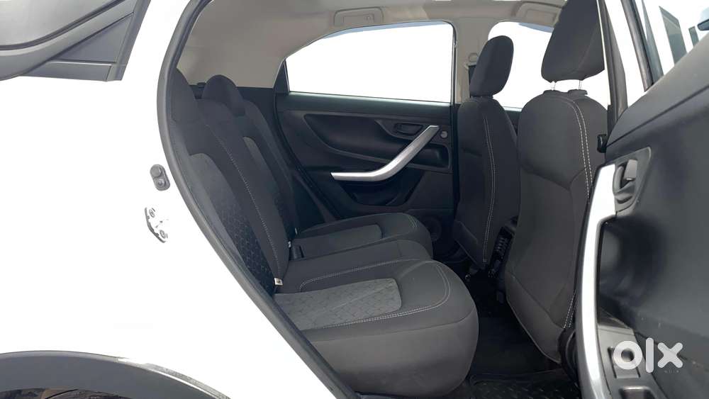 Tata Nexon 1.2 Revotron Xm (s), 2022, Petrol
