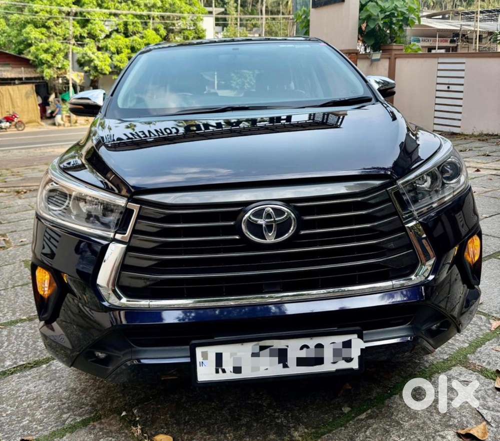 Toyota Innova Crysta 2022 Diesel Well Maintained