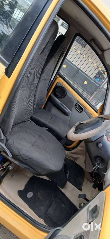 Tata Nano Xe, 2011, Petrol