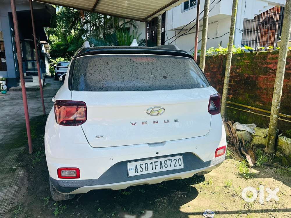 Hyundai Venue 2022 Diesel 55000 Km Driven