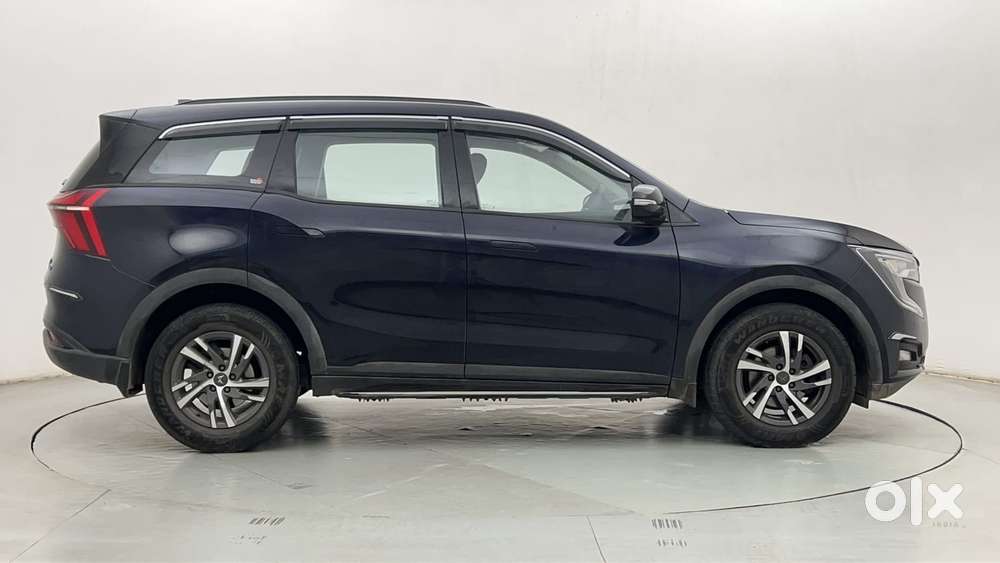 Mahindra Xuv700 2.0 Ax 5 Petrol At Str, 2023, Petrol