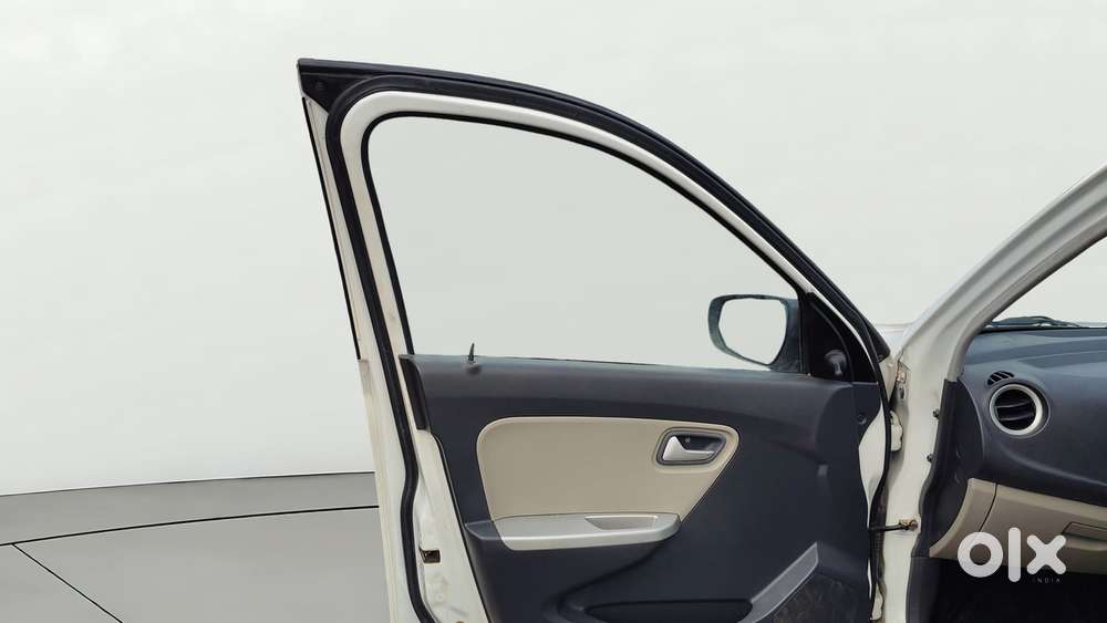 Maruti Suzuki Alto K10 Vxi, 2017, Petrol