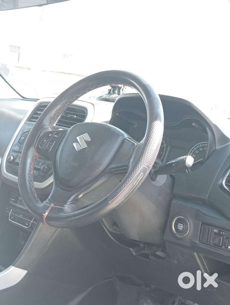 Maruti Suzuki Brezza Vxi At, 2020, Petrol