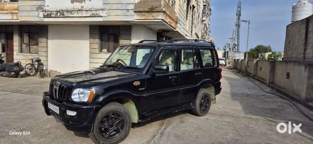 Mahindra Scorpio Classic 2011 Diesel Well Maintained