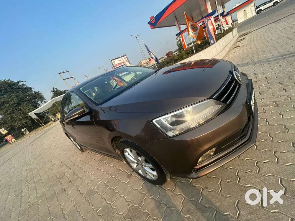 Volkswagen Jetta 2016 Model Fully Automatic Gear Shift