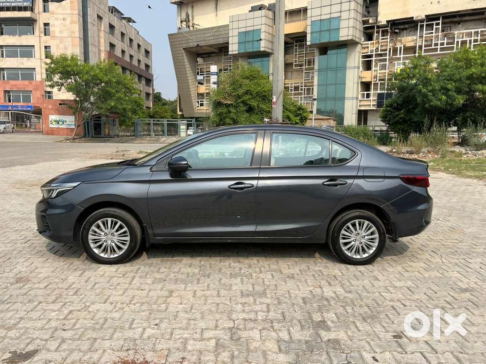Honda City 1.5 V 5th Gen I-vtec Mt, 2022, Petrol