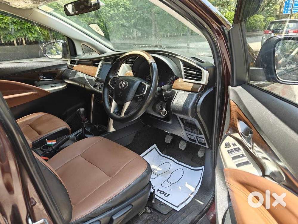 Toyota Innova Crysta 2.4 G Plus Mt 8 Str, 2021, Diesel