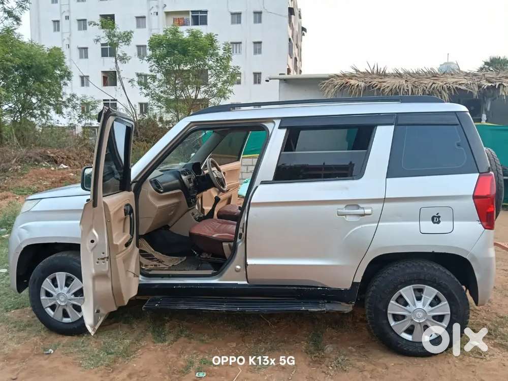 Mahindra Tuv 300 2016 Diesel 130000 Km Driven