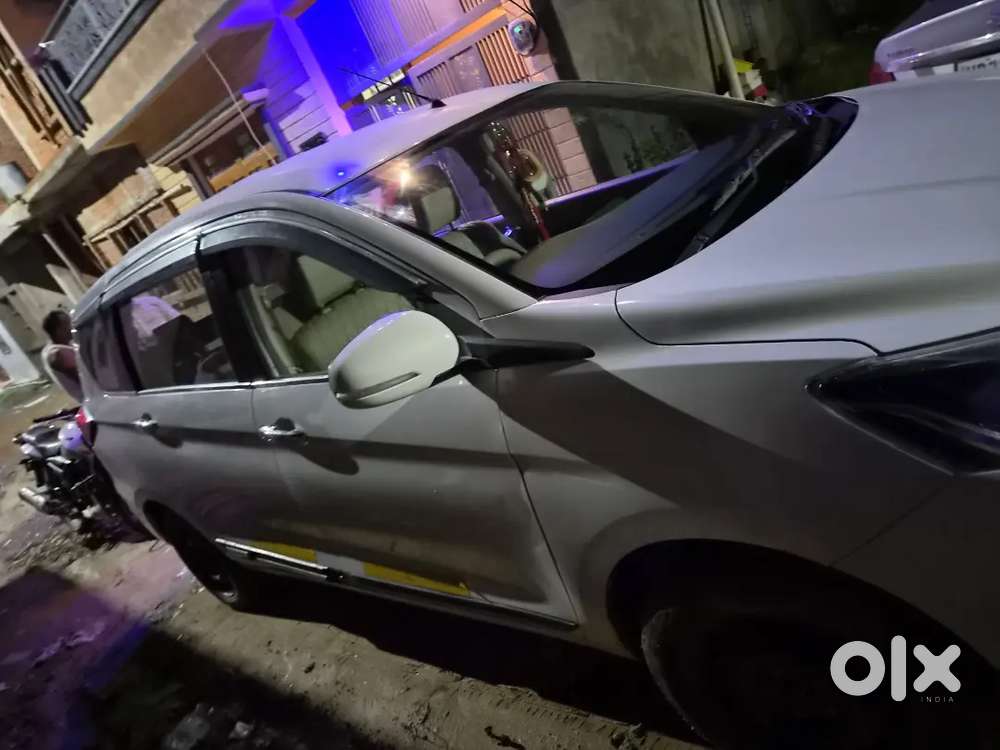 Maruti Suzuki Ertiga Vxi 2025