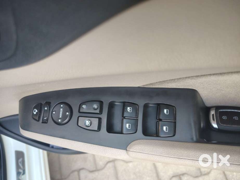 Hyundai Verna 1.5 Sx Ivt, 2022, Petrol