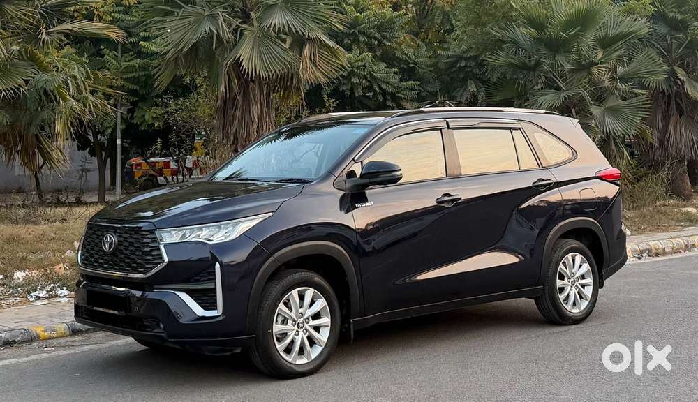 Toyota Innova Hycross 2.0 Vx Hybrid 7 Str, 2023, Petrol