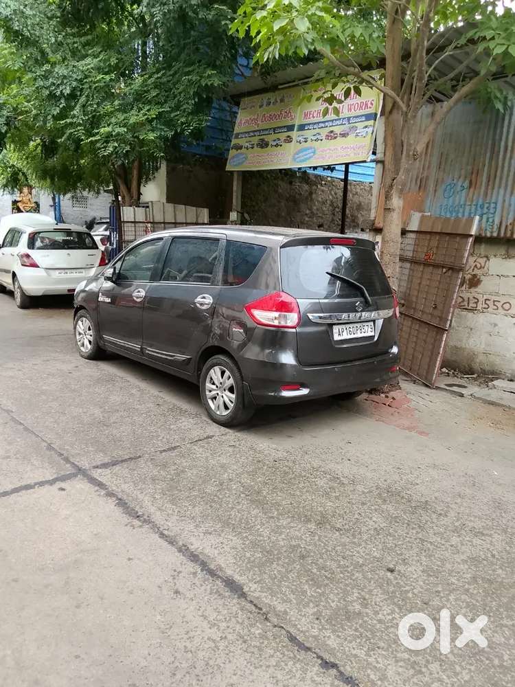 Maruti Suzuki Ertiga 2016 Diesel 125000 Km Driven