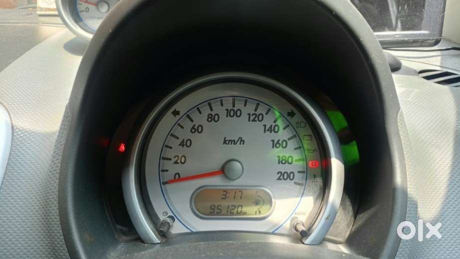 Maruti Suzuki Ritz Vxi, 2013, Petrol