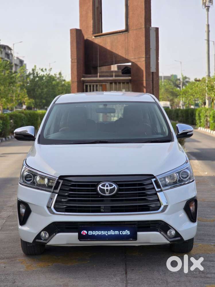 Toyota Innova Crysta 2.8 Gx At 8s, 2016, Diesel